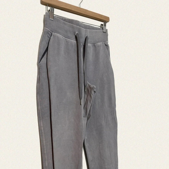 Lululemon Loop Back  Jogger - Women’s 4 - Picture 8 of 8